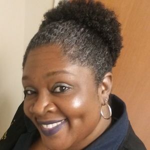 Meet your Posher, Yolanda